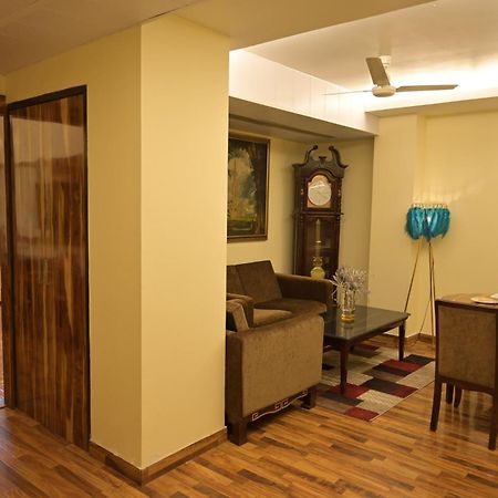 Hk Clarks Inn, Амритсар Екстериор снимка
